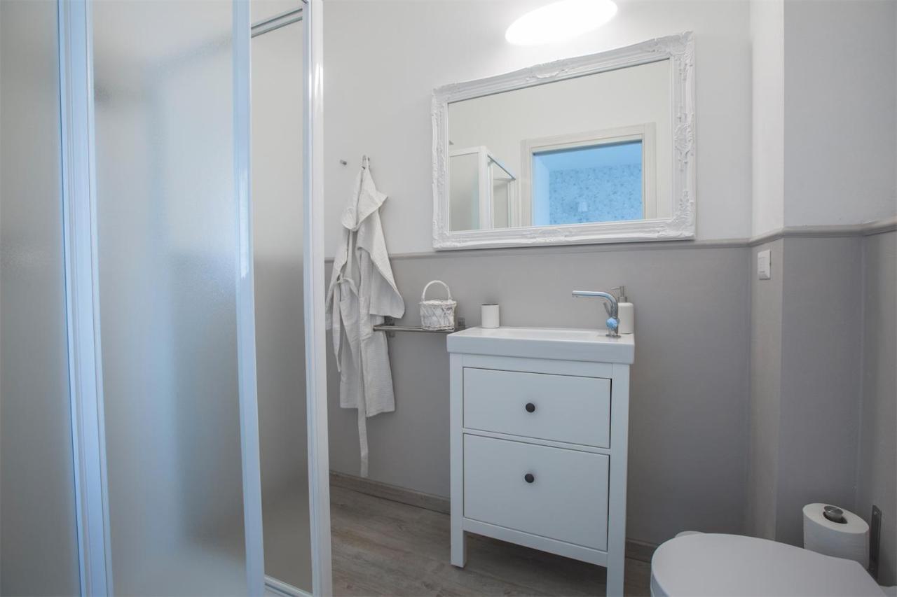 Bed and breakfast Lilly Chic Monza Extérieur photo