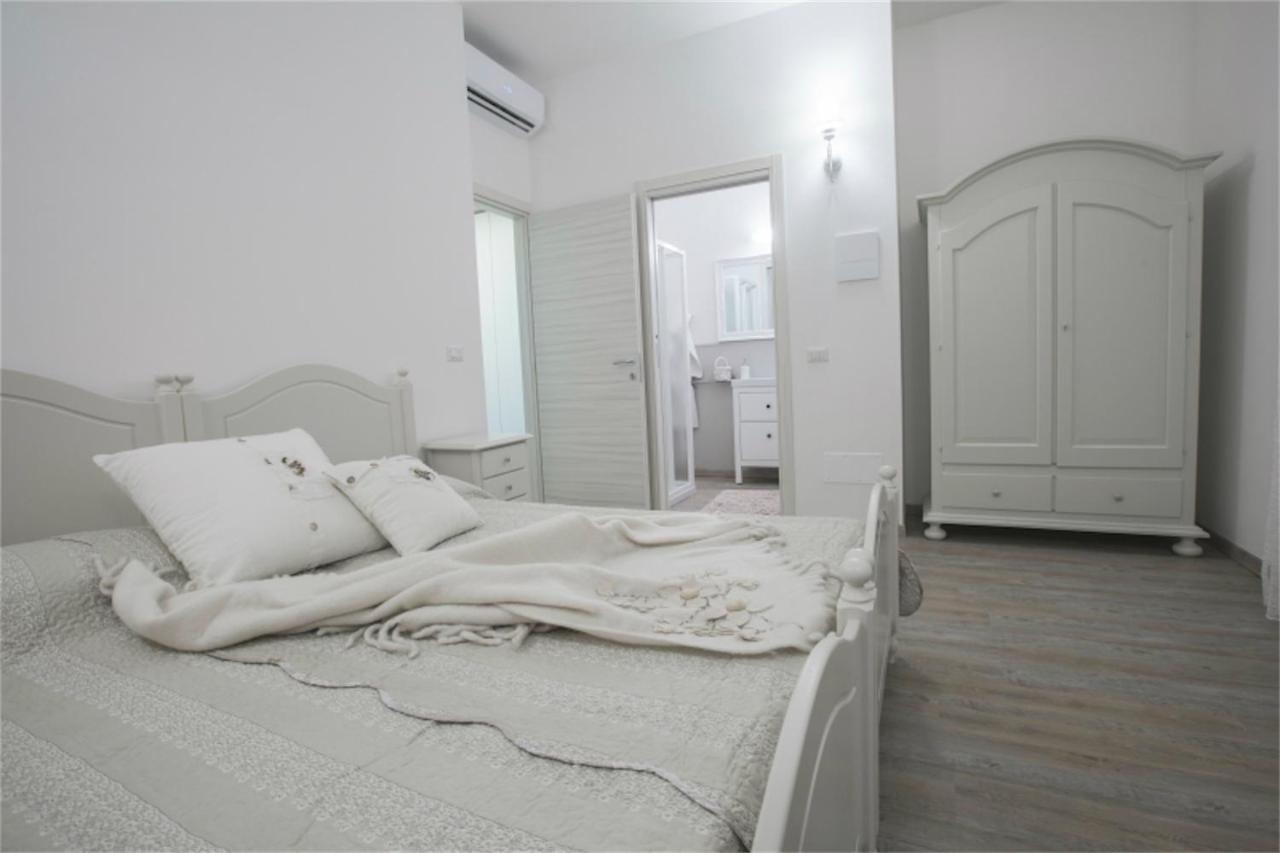 Bed and breakfast Lilly Chic Monza Extérieur photo
