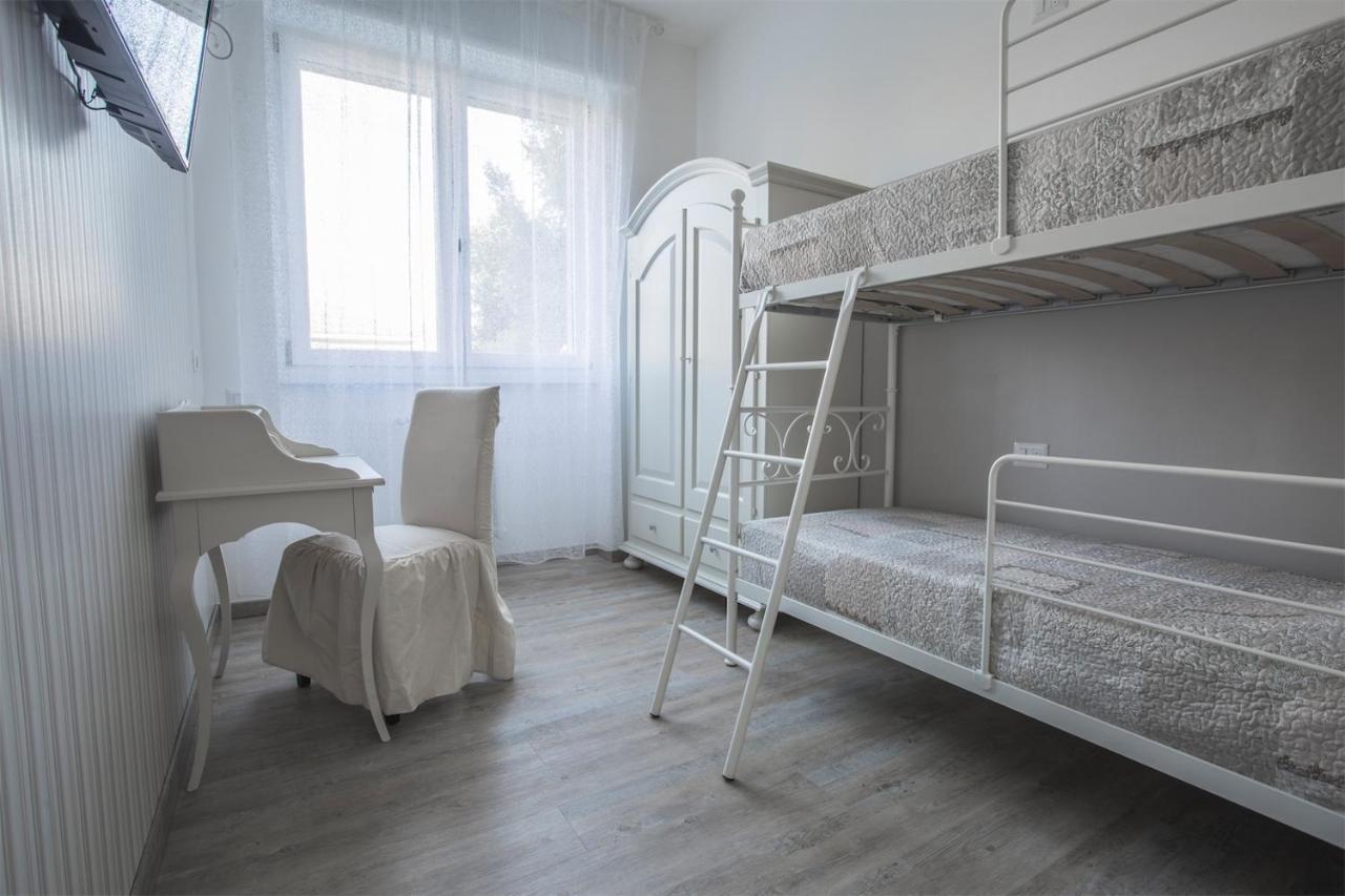 Bed and breakfast Lilly Chic Monza Extérieur photo